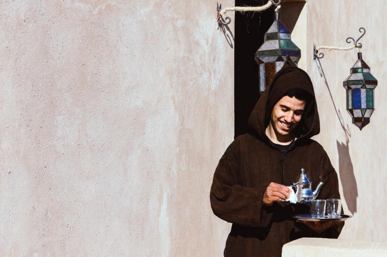 Riad Caravasar Merzouga Bagian luar foto