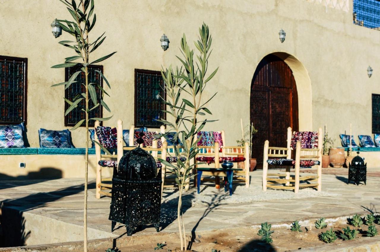 Riad Caravasar Merzouga Bagian luar foto