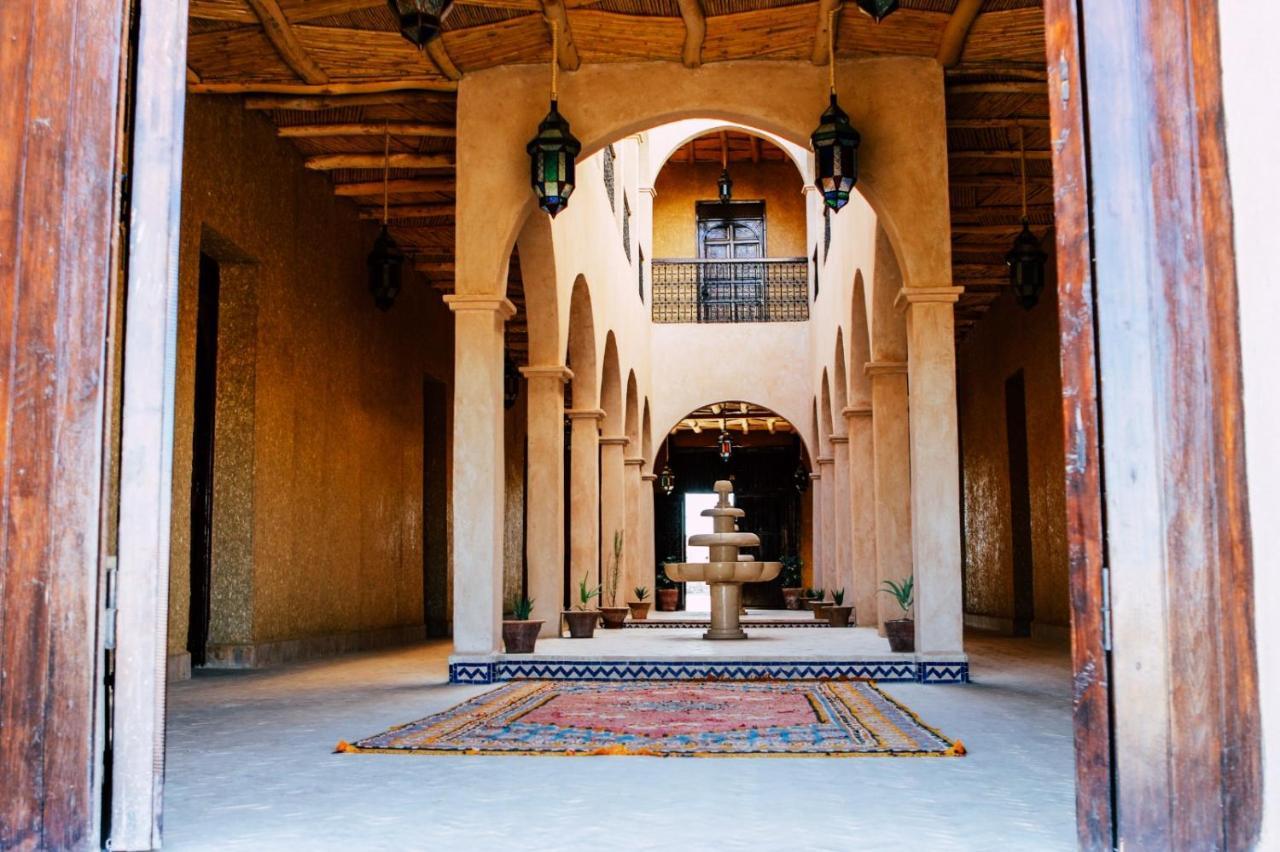 Riad Caravasar Merzouga Bagian luar foto