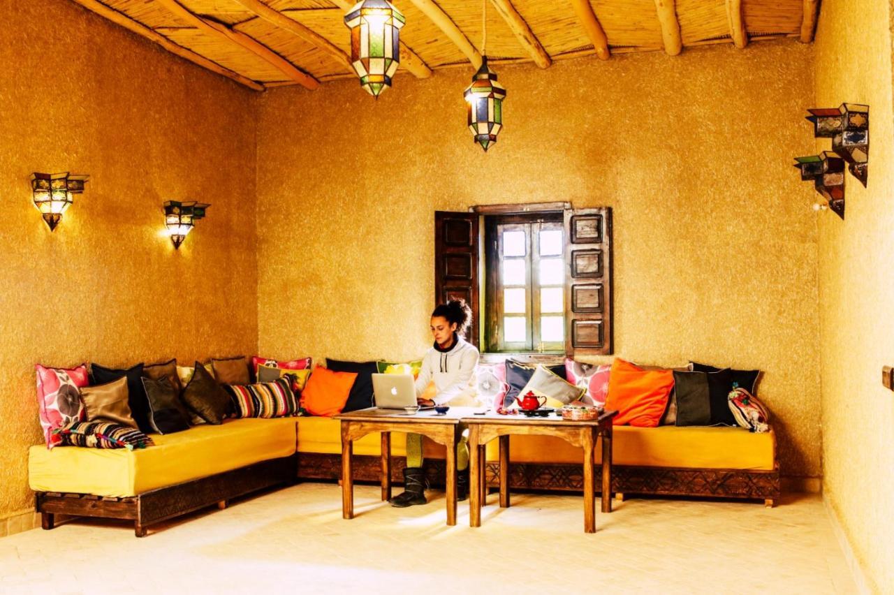 Riad Caravasar Merzouga Bagian luar foto