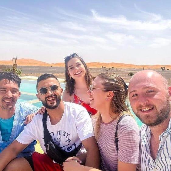 Riad Caravasar Merzouga Bagian luar foto