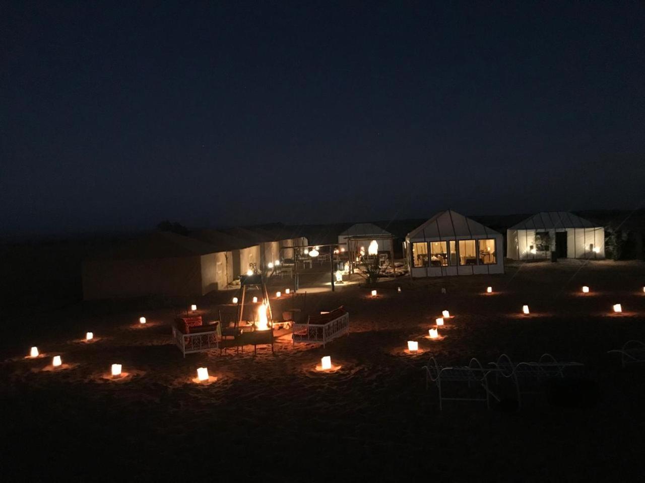 Riad Caravasar Merzouga Bagian luar foto