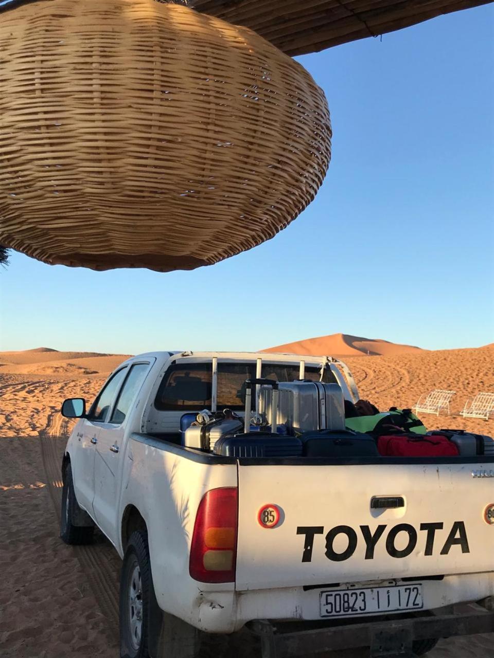 Riad Caravasar Merzouga Bagian luar foto